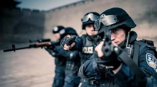 警方悬赏通缉3名涉黑在逃人员,他们都有怎样的样貌特征?