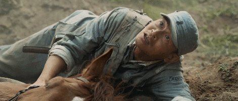 《我和我的父辈》之《乘风》单元发布预告,预告透漏了什么信息?