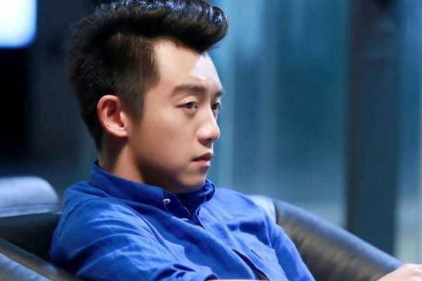 郑恺高调撒糖，细数他的爱情有多不容易？