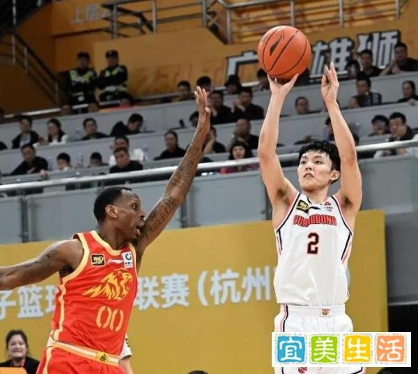 广东队输球后暴露出三大问题，杜锋很头疼，解决需要勇气和魄力