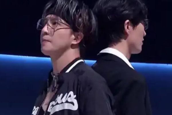 薛之谦许嵩在录什么节目啊？