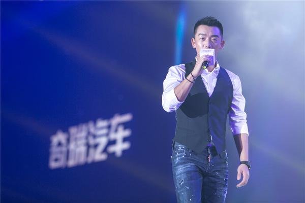 郑恺高调撒糖,细数他的爱情有多不容易?