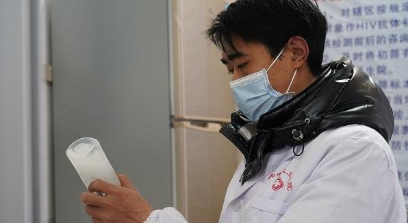 村医日记丨一家三口当村医,卫生室成了“家”!