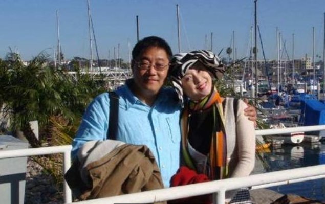 他一手捧红韩红那英,被判刑却病死狱中,妻子为还债至今未嫁,他是谁?