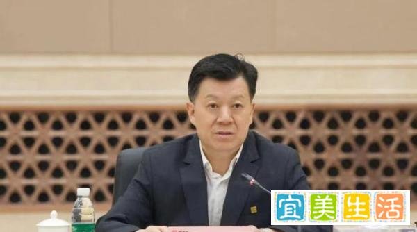 人保集团掌门王廷科周末突遭免职，内部员工称感到震惊、不寻常