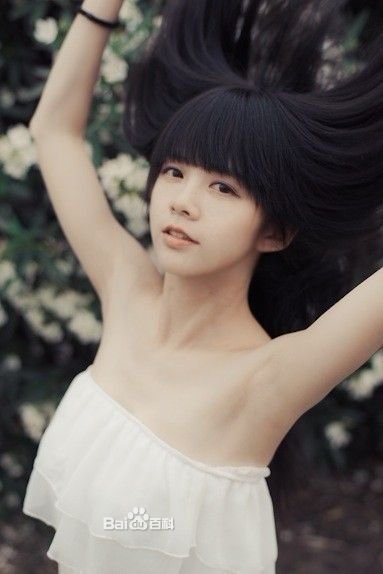 这位美女是谁