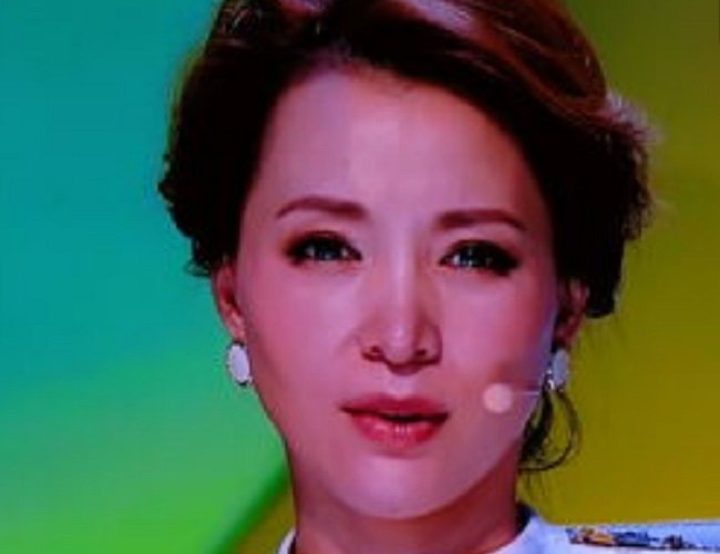 董卿为什么不主持春晚了?