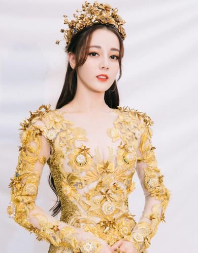 迪丽热巴的应援色是什么？