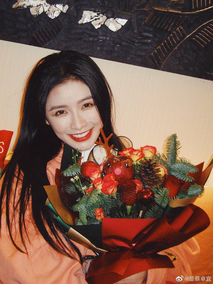 蔡卓宜结婚3年已离2年!她当初究竟是为什么离婚的?