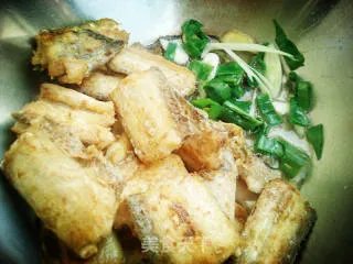 带鱼炖豆腐
