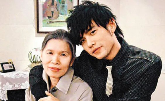 叶惠美是不是日本人？