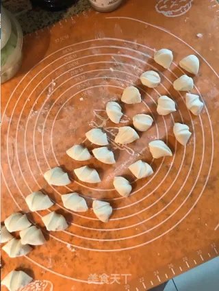 头伏饺子