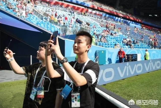 王者荣耀职业选手QGhappy猫神发微博回击外界的质疑“内定交易”，你怎么看？