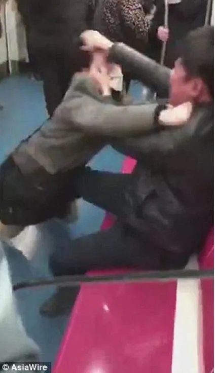 为什么说北京地铁打架丢人到国外了？