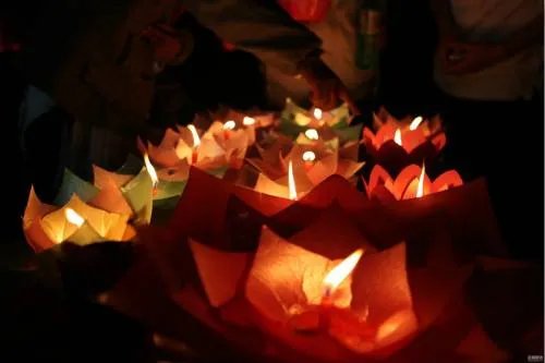 中元节能出门吗
