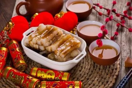 过年吃年糕是为了纪念谁，过年吃年糕的寓意是什么？