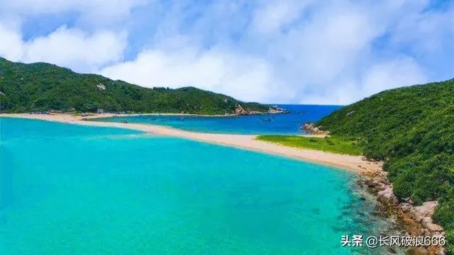 海南旅游业这几年有什么让你觉得进步的地方?