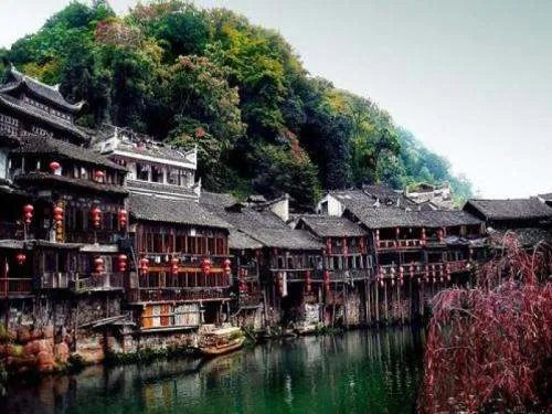 怎么从怀化到凤凰古城?