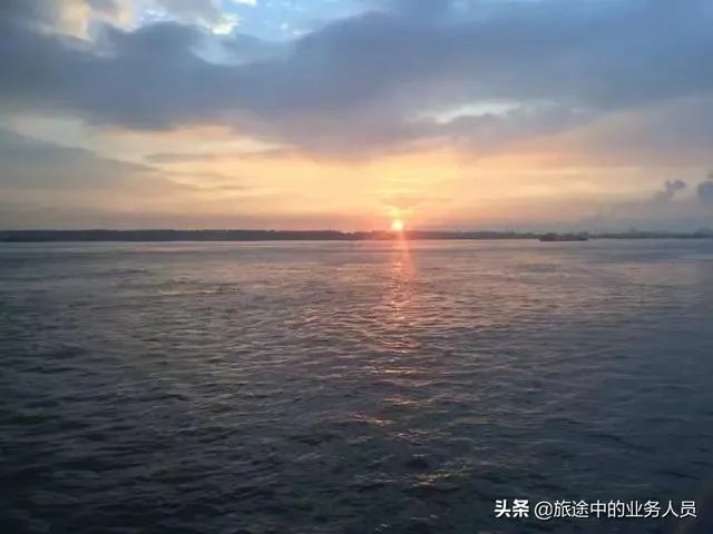 海南旅游业这几年有什么让你觉得进步的地方?