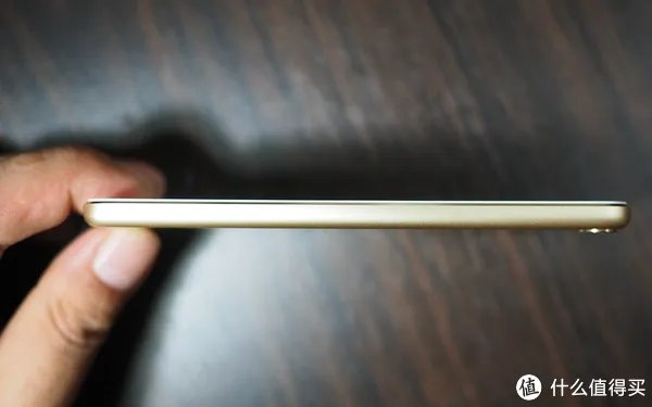 iPod Touch 6 白金色入手评测:音质/性能/iOS 9