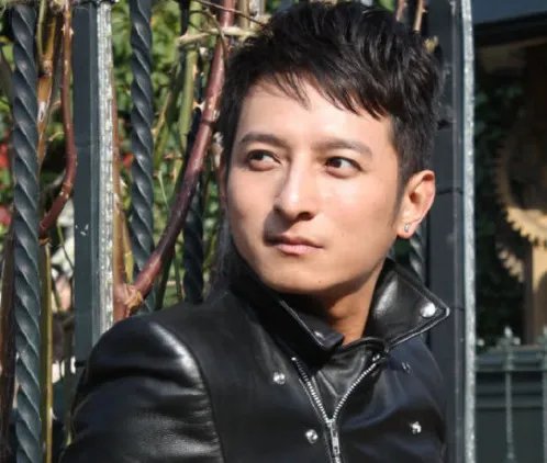 李维嘉代言茶饮“翻车”，被说成是“失德”艺人，你认为他到底冤不冤呢？