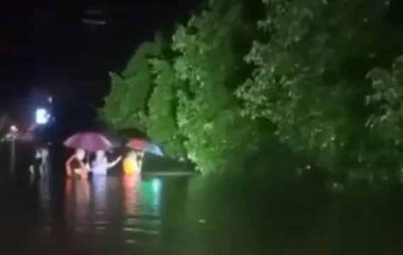 98年洪水在哪里发生 98年洪水发生在哪个地方