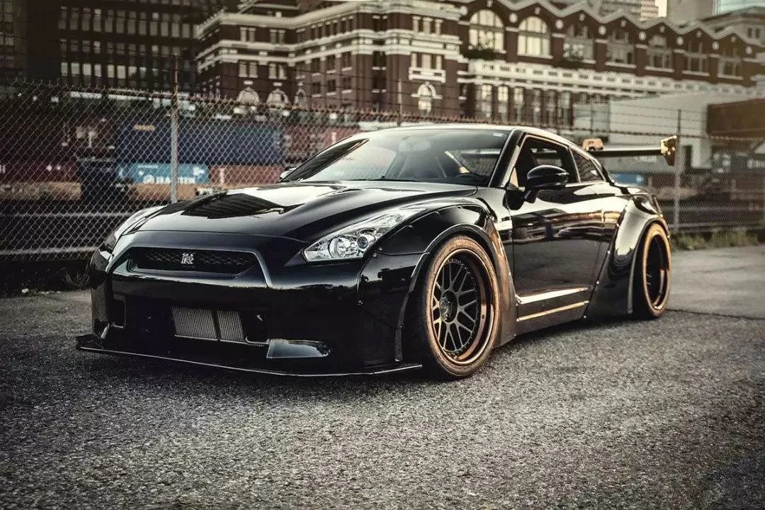 东风日产GT-R：年轻化的阵痛期，让人不太看得懂