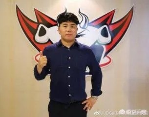 LPL夏季赛过大半,IG、JDG、EDG位列东西部第一,你觉得哪支战队能夺冠?为什么?