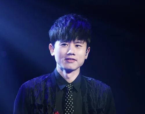 张杰忘词了上热搜,本人对此有何回应?