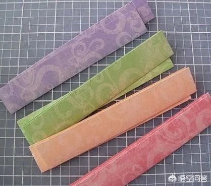 小学生手工制作新年贺卡图解?