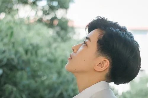 你曾是少年 歌词?