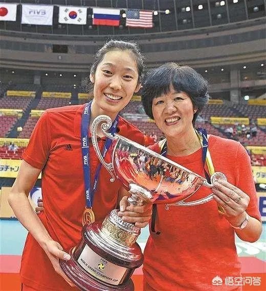 如果朱婷下赛季将回国落户天津参加排超联赛,与李莹盈双剑合璧,对此你期待吗?