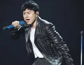 张杰忘词了上热搜,本人对此有何回应?