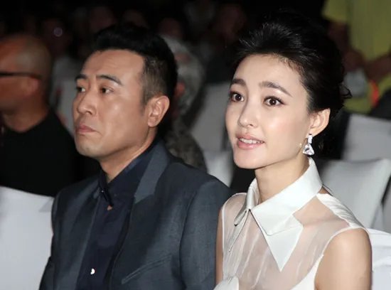 于和伟王丽坤离婚原因曝光  荧幕情侣假戏真做