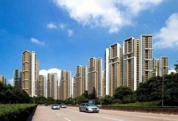 2022年9月，70城房价环比总体呈降势，房价下跌与什么有关？