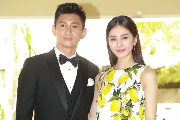 吴奇隆甜蜜探班刘诗诗，探个班就甜蜜了是不是小题大做了？