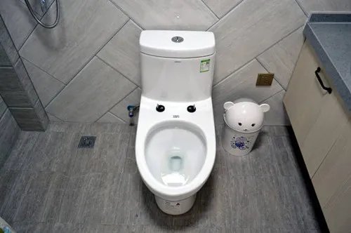 马桶漏水维修要多少钱