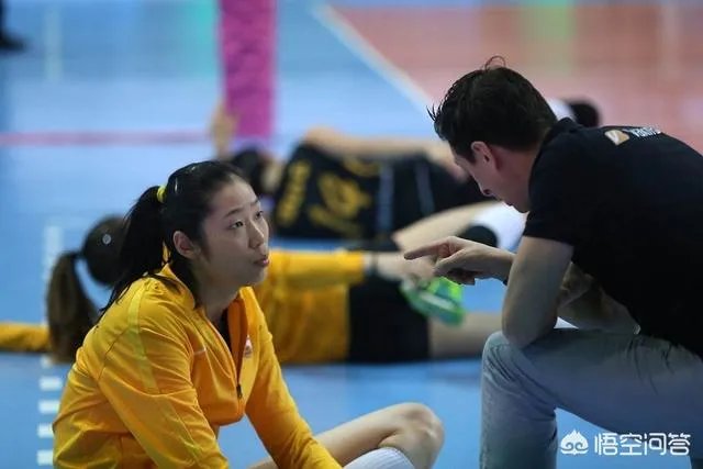 如果朱婷下赛季将回国落户天津参加排超联赛,与李莹盈双剑合璧,对此你期待吗?