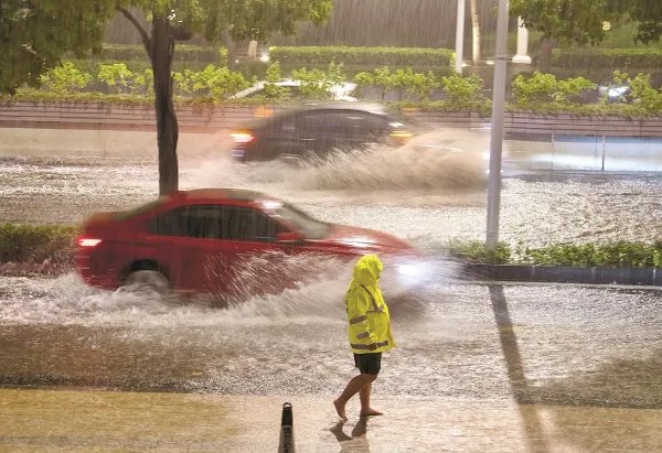 河南为何会突然成为全国强降雨中心?都有哪些原因呢?