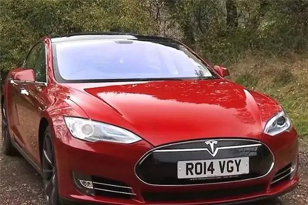 特斯拉再出事故：韶关一特斯拉追尾货车，此番特斯拉会不会凉凉？