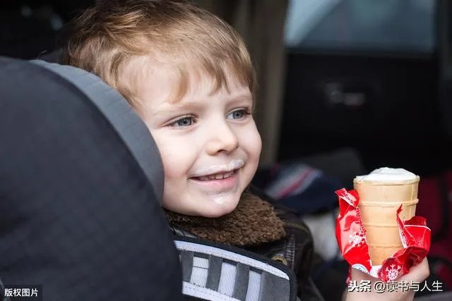 从傻子瓜子和倍氨敏奶粉事件可以看出什么成败得失？