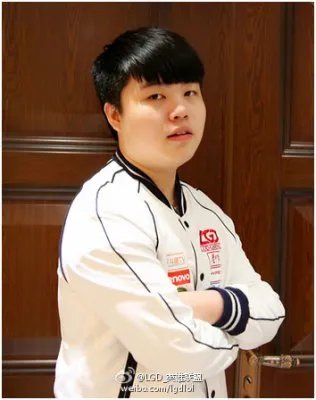 LGD官方公布:韦神退役 一代中单就此陨落
