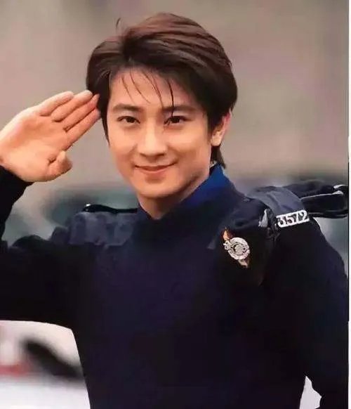 孙耀威唱功