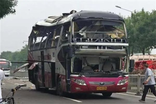 山东济南一大巴发生爆炸，此次事故是何原因造成的？