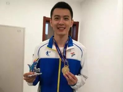 辽篮队长杨鸣正式宣布退役，如何评价杨鸣的职业生涯？