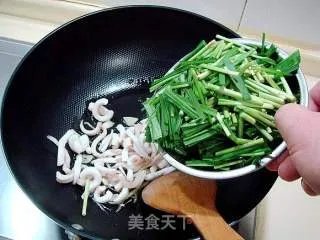 韭菜炒鱿鱼
