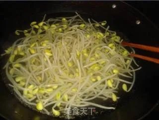 凉拌黄豆芽