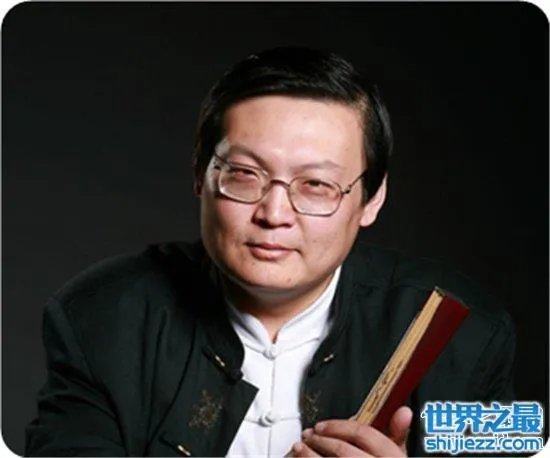 梁宏达事件始末,他竟然质疑雷锋同志?