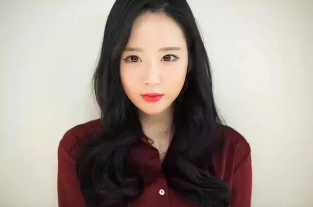 自来卷适合什么样的发型?
