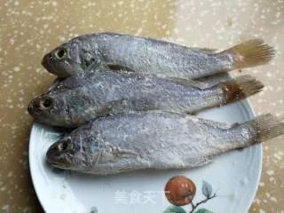 小黄鱼炖豆腐